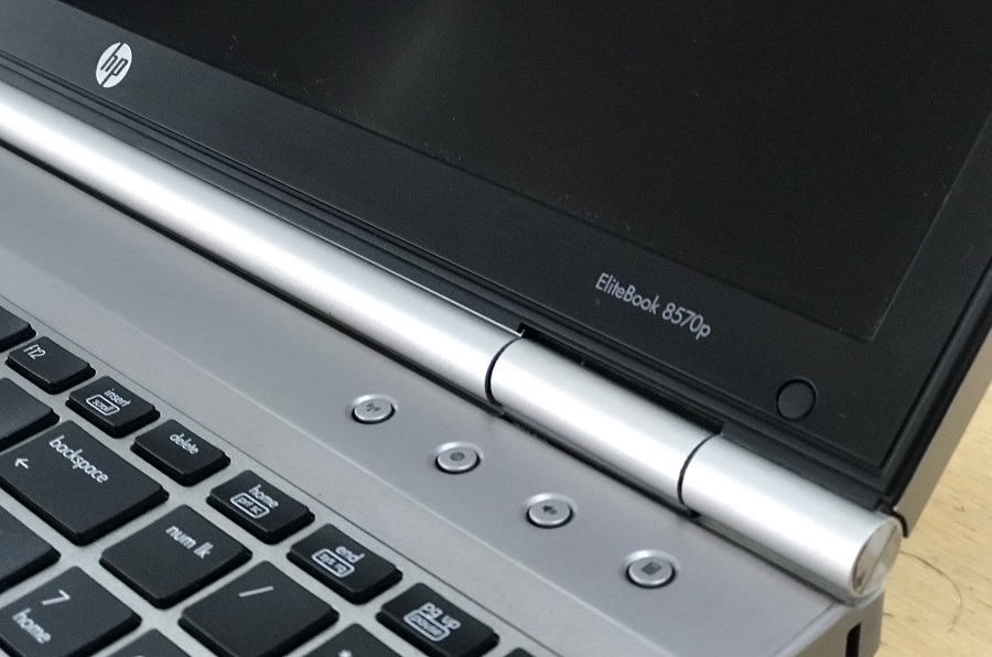 bán laptop cũ hp elitebook 8570p card rời
