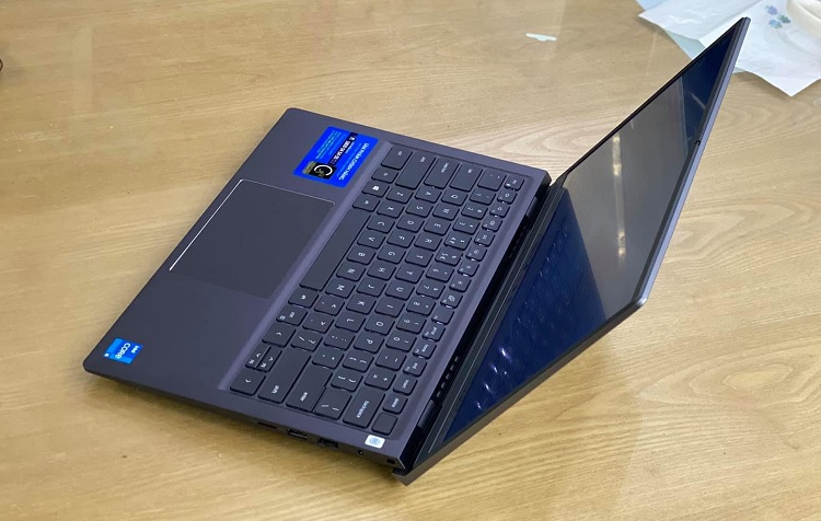 Những chiếc laptop đáng mua nhất 2022 cho học sinh sinh viên
