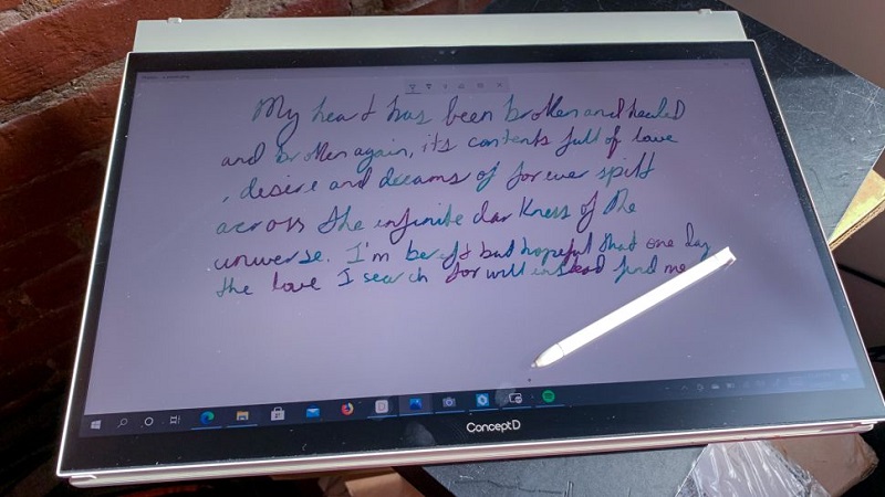Đánh giá laptop Acer ConceptD 7 Ezel