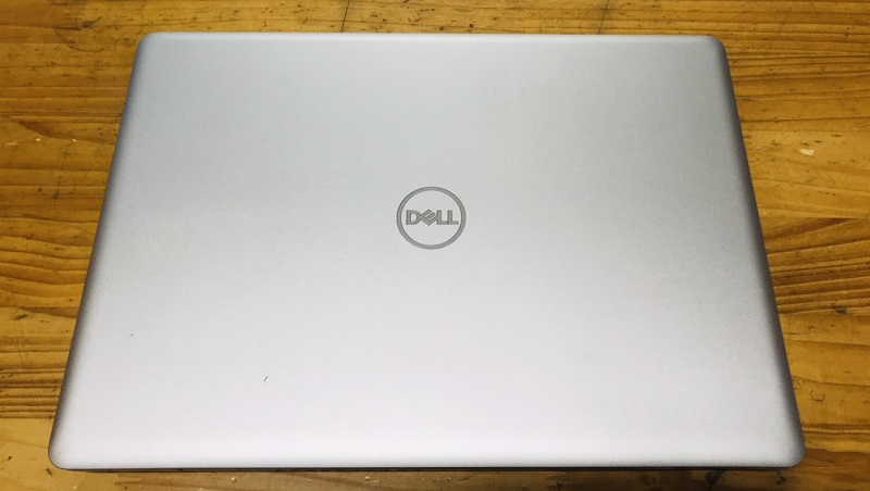 Laptop cũ Dell insprion 3481 Core I3