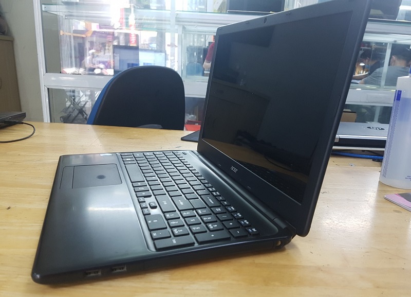 Laptop Cũ Acer Aspire E1-572G