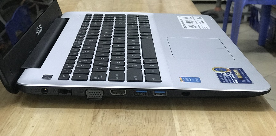 asus f555