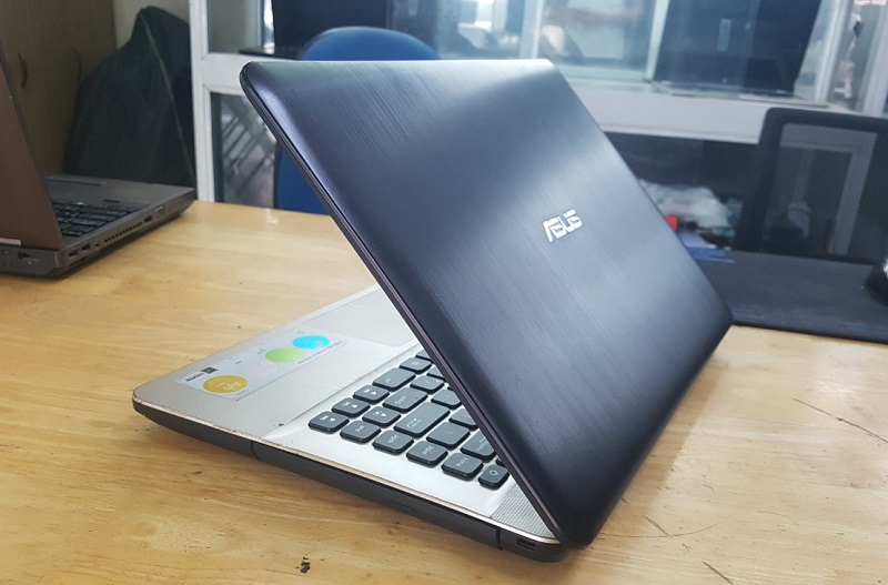 Laptop cũ Asus X441UA