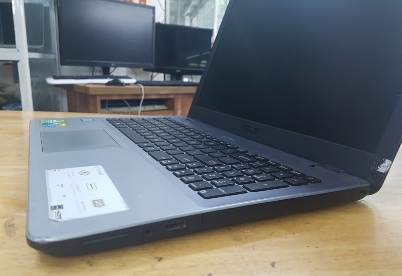 Laptop Cũ Asus X542U