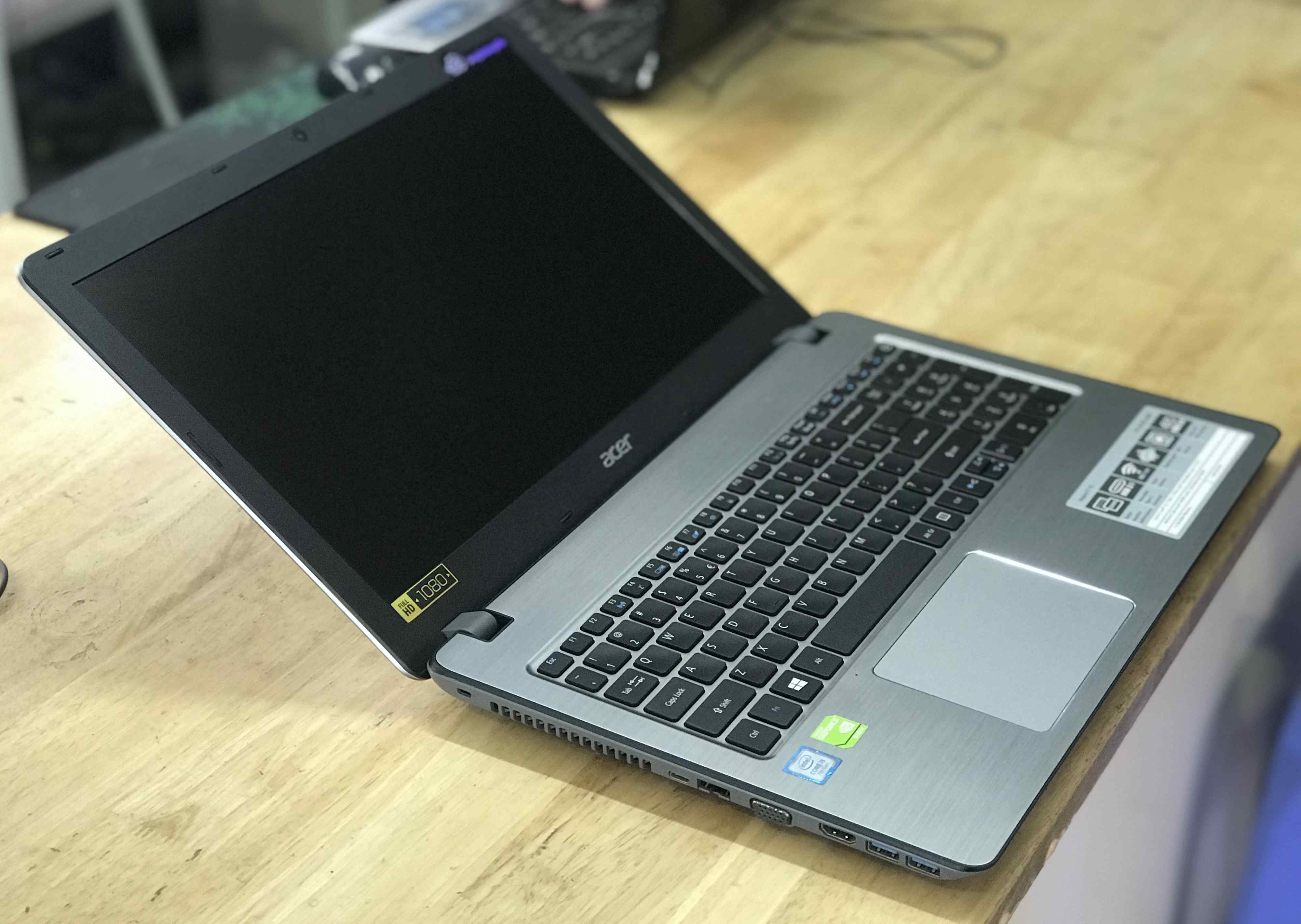 bán laptop cũ acer aspire f5 - 573