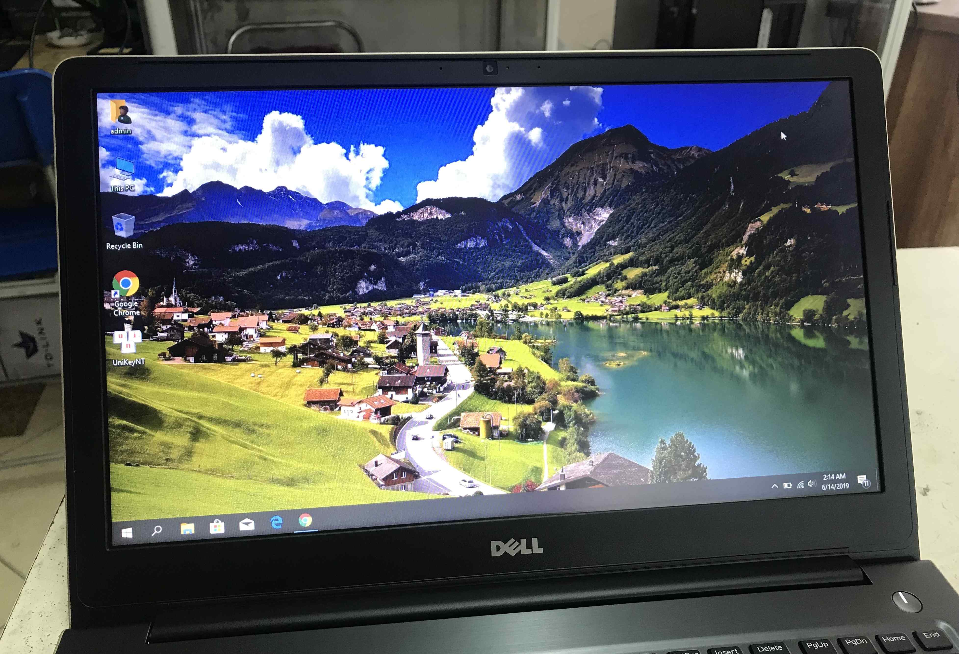 b&aacute;n laptop cũ dell vostro 5568