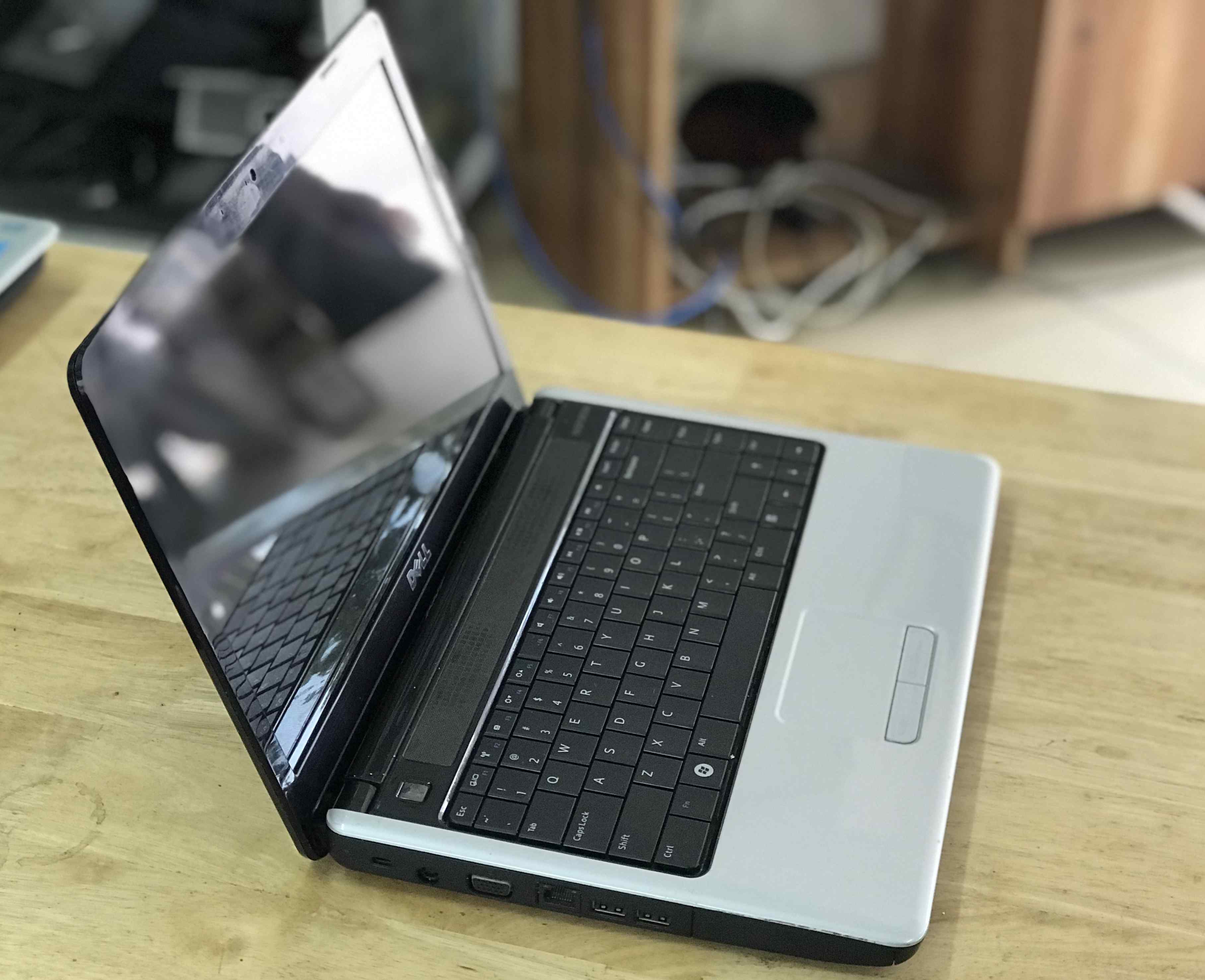 bán laptop cũ dell inspiron 1440 giá rẻ tại hà nội