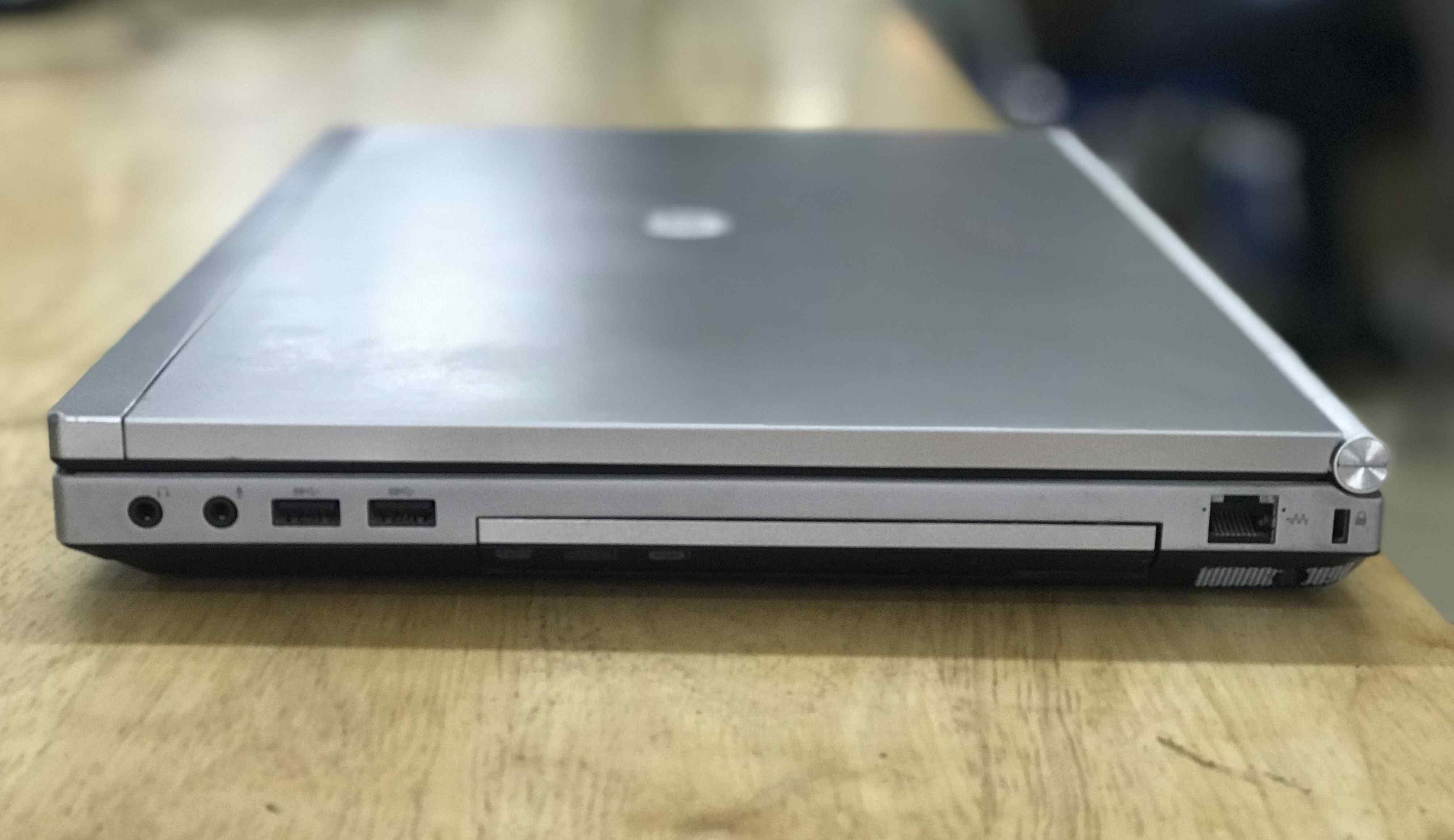 b&aacute;n laptop cũ hp elitebook 8560p gi&aacute; rẻ