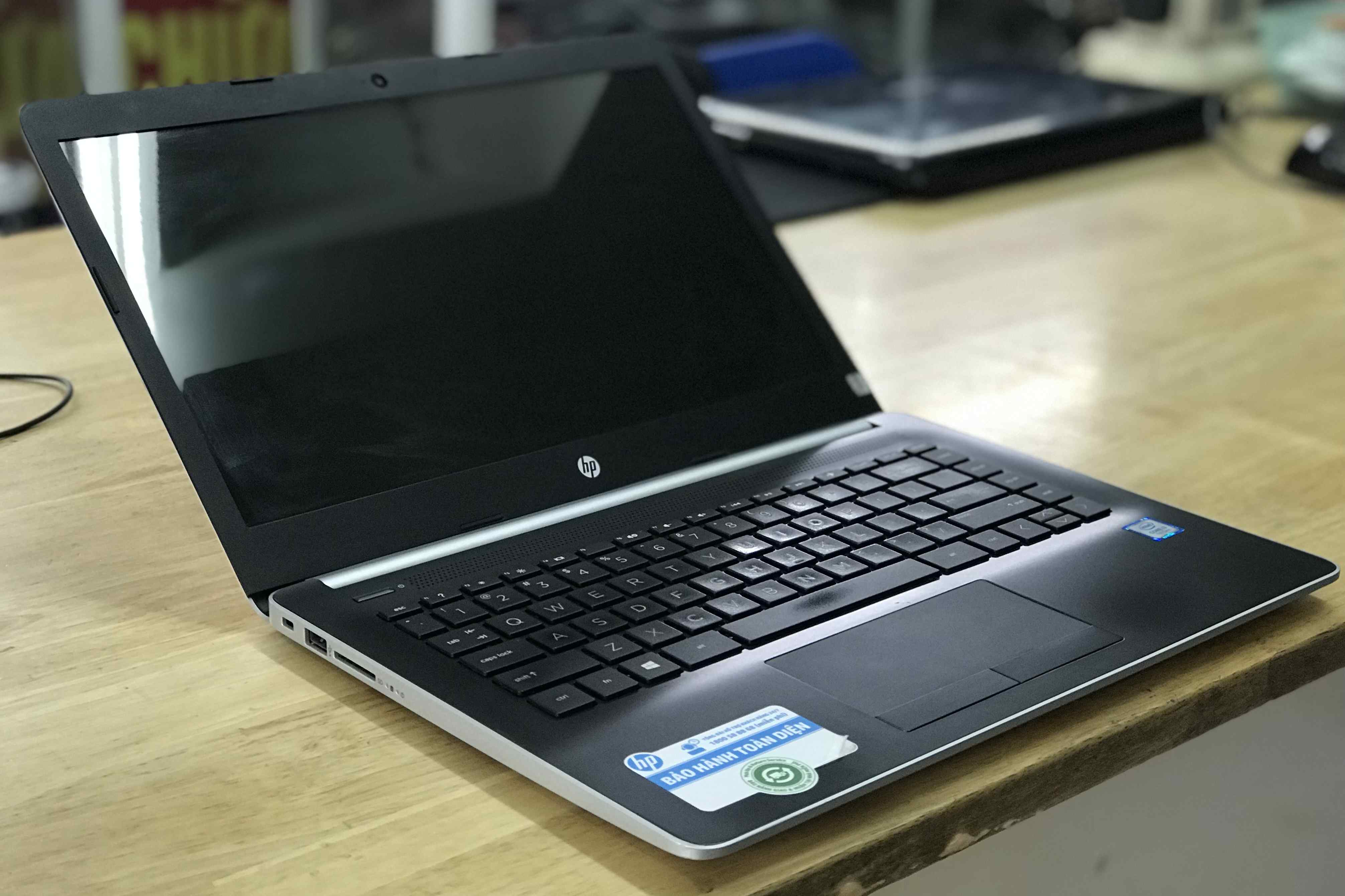 bán laptop hp 14-ck0068tu còn bảo hành hãng