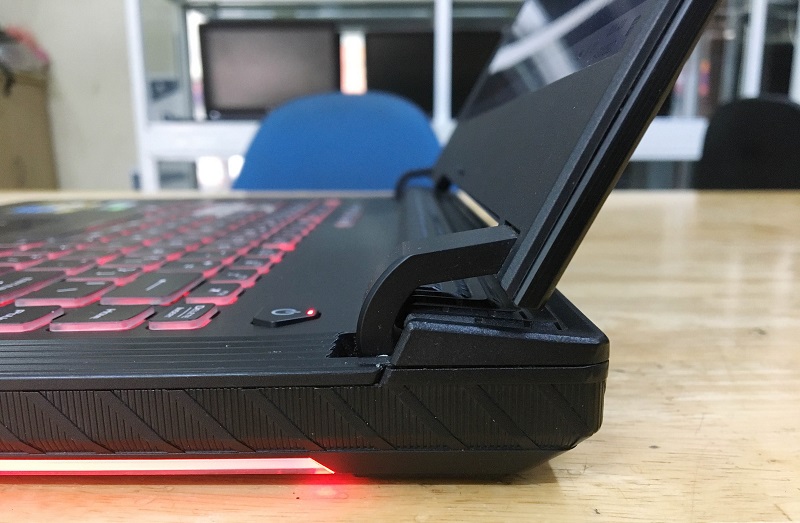 Asus gaming rog strix G531