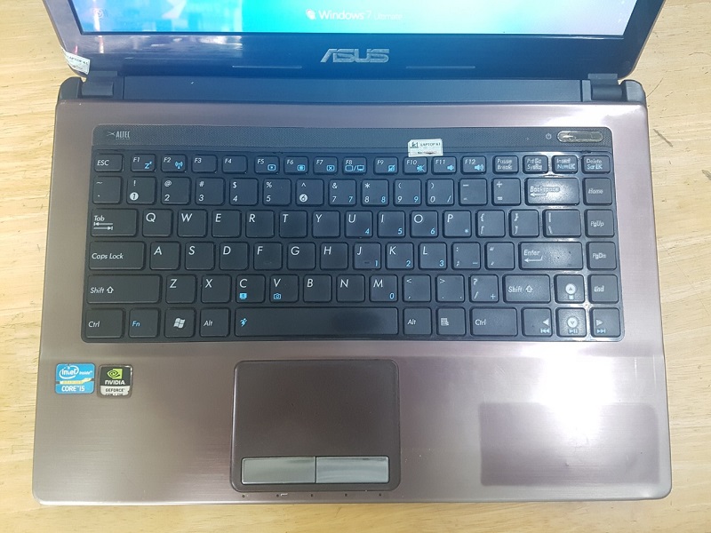 Laptop cũ Asus K43SD màu cà phê