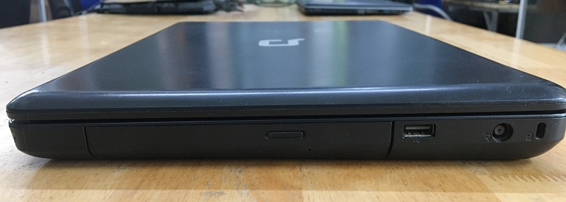 HP compaq CQ56