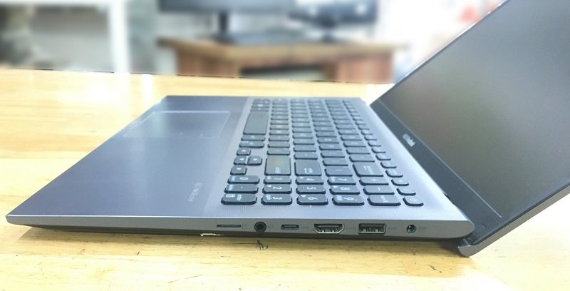 Asus VivoBook X512DA Ryzen 5