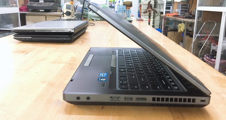 Cạnh phải laptop hp 6460b