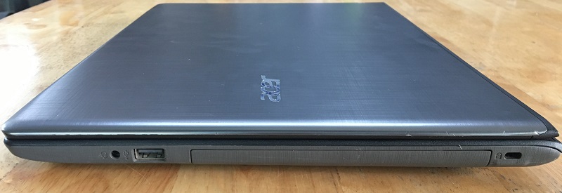 cạnh phải laptop acer-e5-475