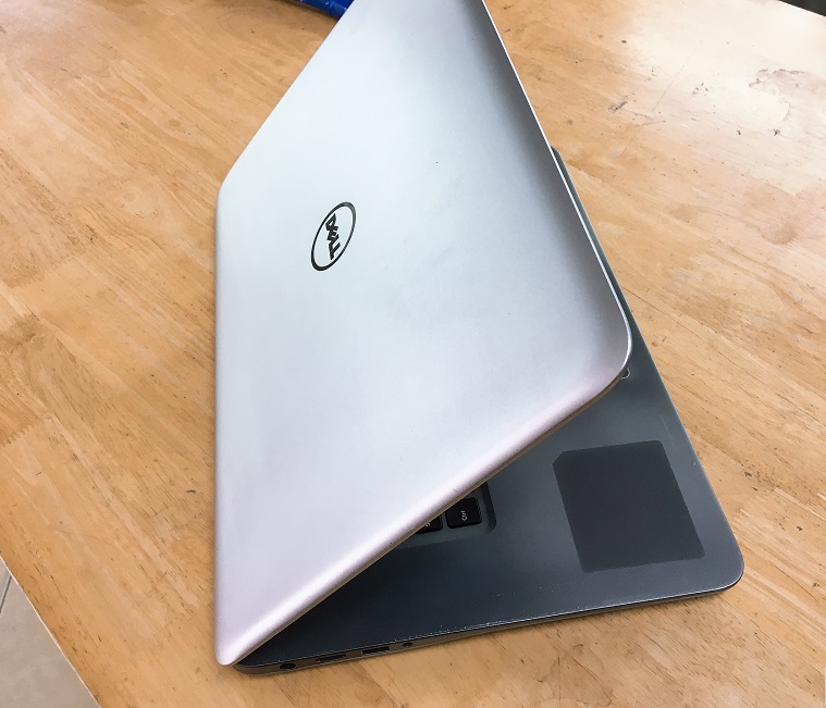cạnh phải laptop dell inspiron 7548