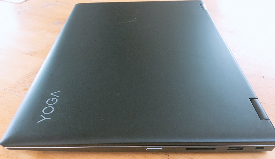 cạnh phải laptop lenovo yoga