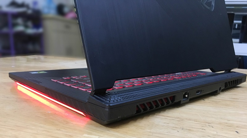 Asus gaming rog strix G531