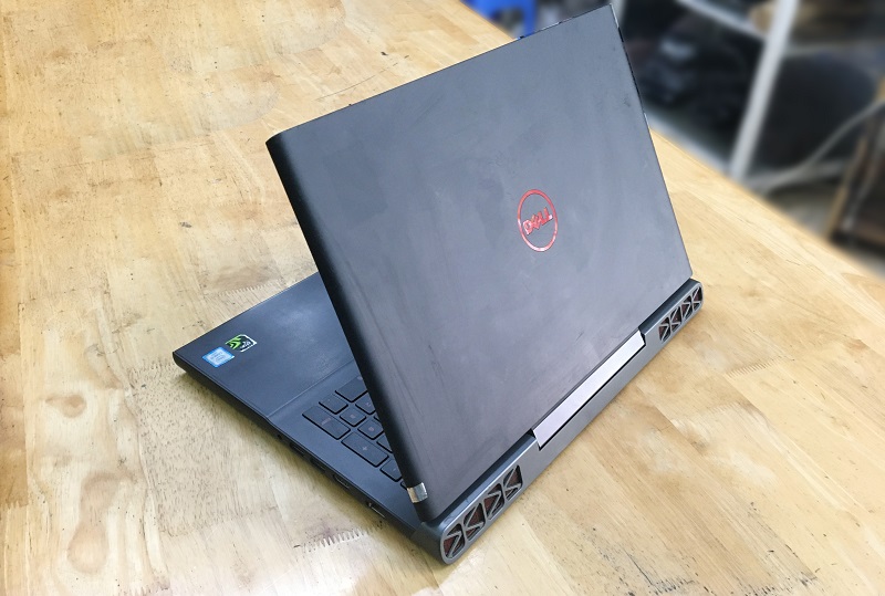 dell inspiron 7566