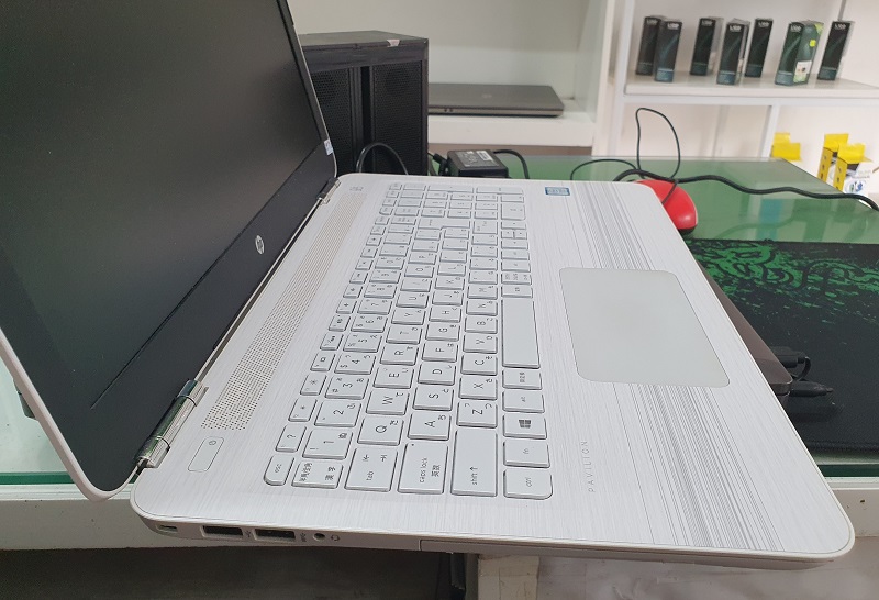 Bán laptop HP Pavilion 15-au106TU giá rẻ tại Hà Nội