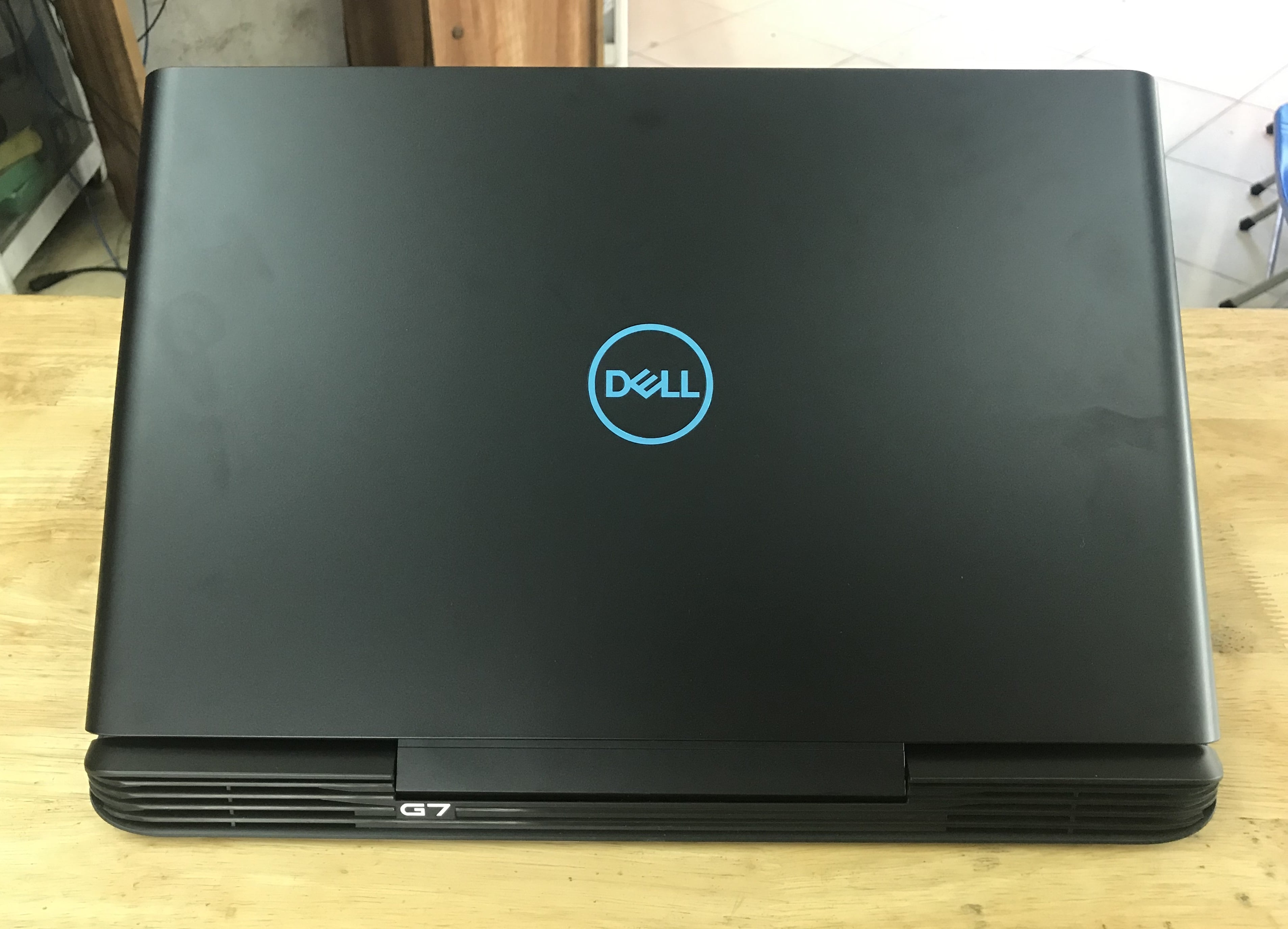 đánh giá thiết kế dell g7 7588 4