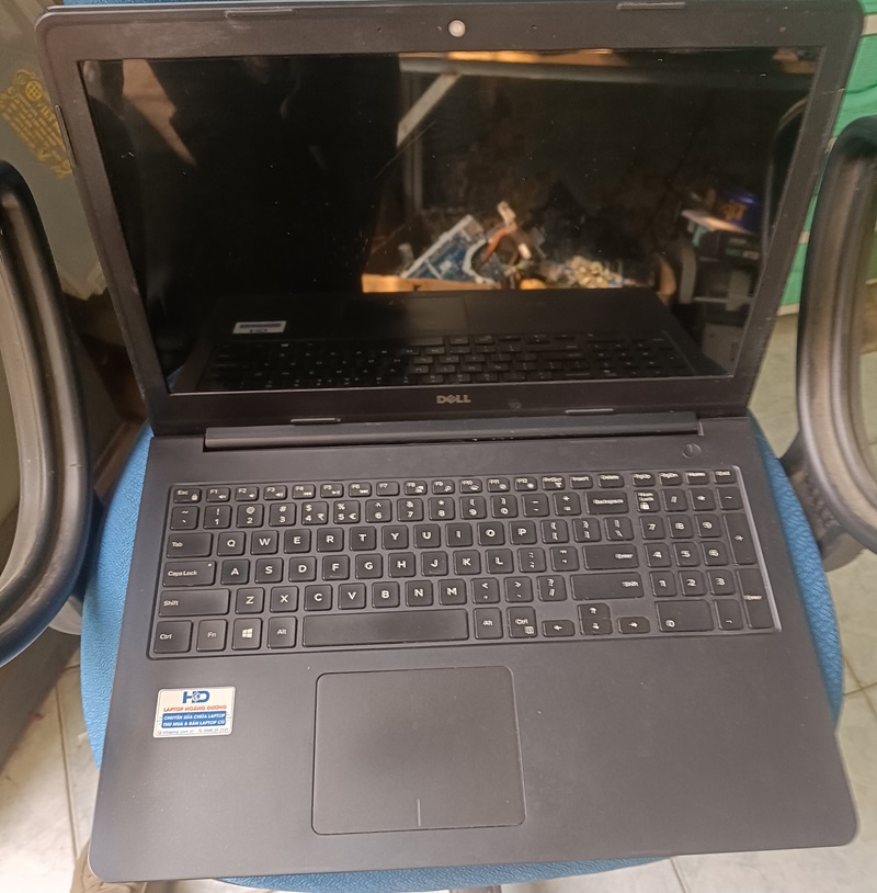 Dell Inspiron 5547 mặt B, C