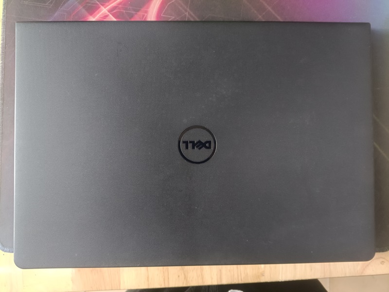 Dell Inspiron 3559 mặt A