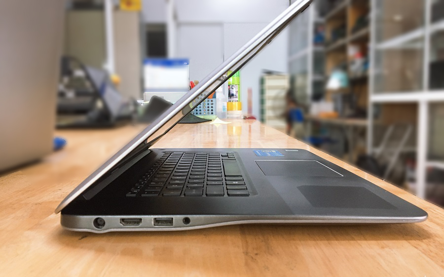 các cổng kết nối trên laptop dell 7548