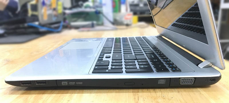 Acer Aspire V5-551