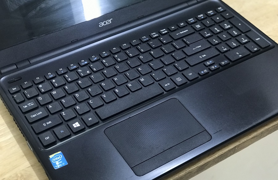 laptop acer aspire e1 - 572