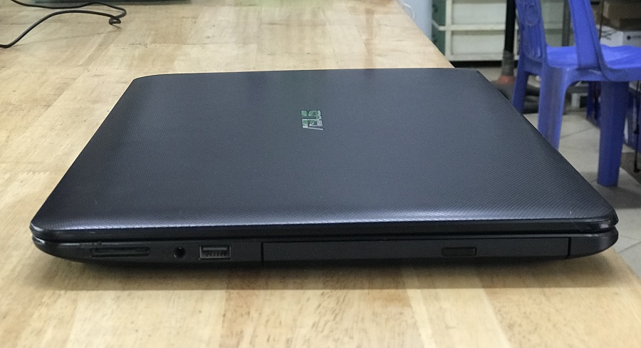 laptop asus x554