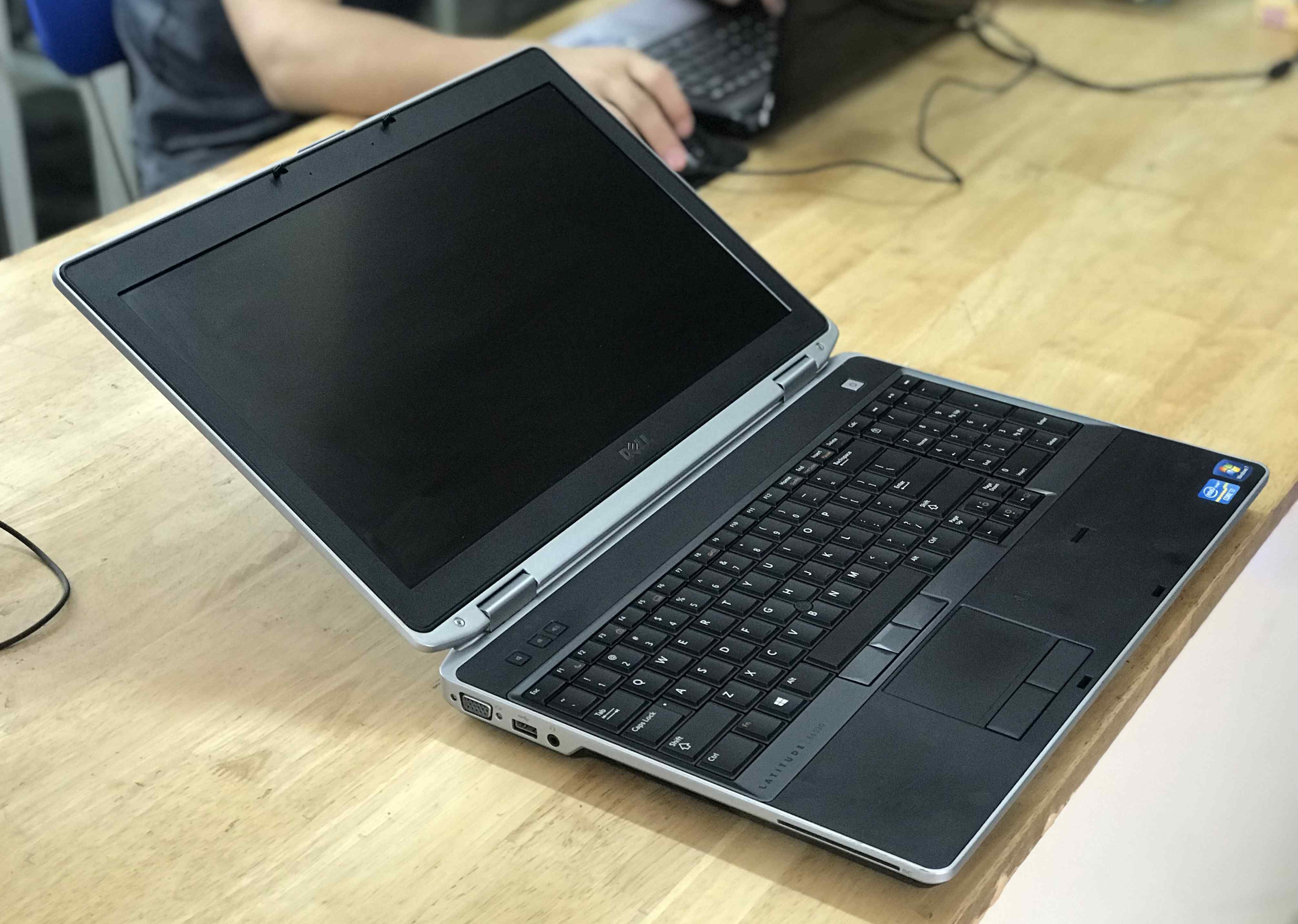 laptop cũ dell latitude e6530 i5