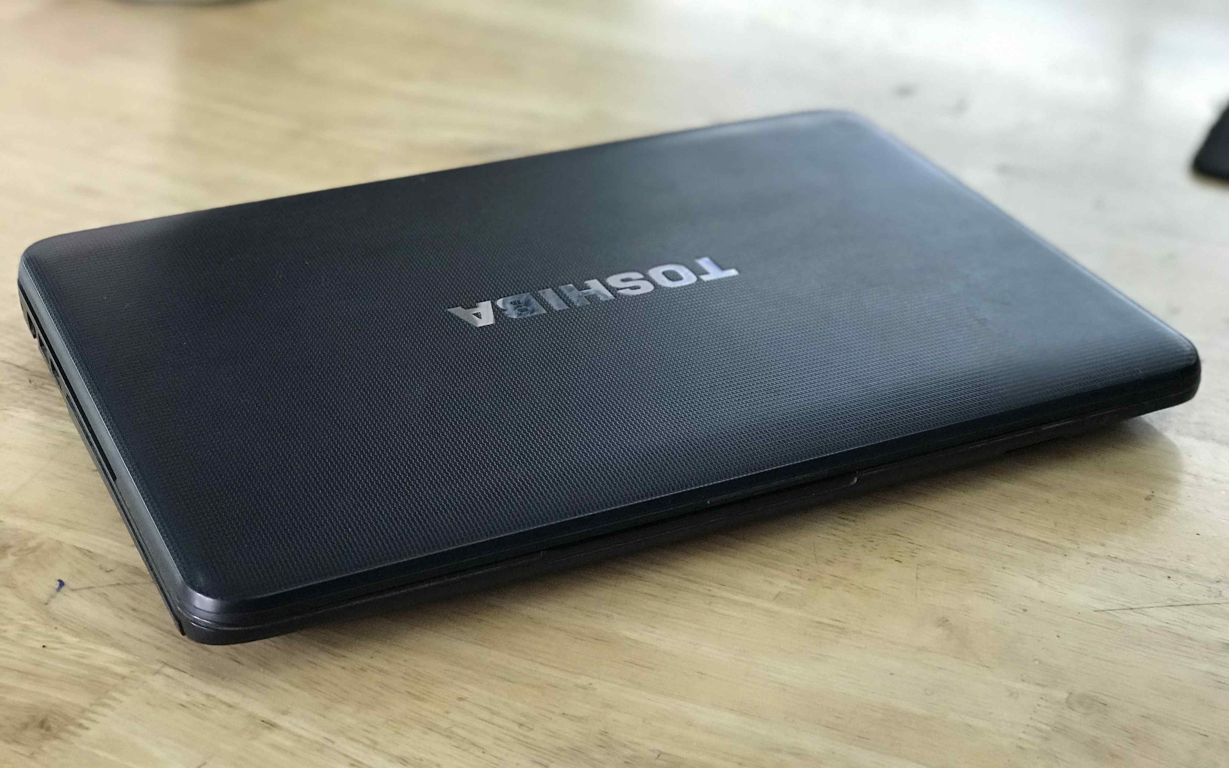 bán laptop cũ toshiba c800 tại hà nội