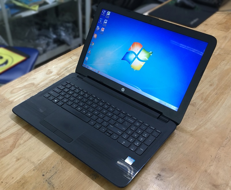 laptop cũ HP 15-ay526tu