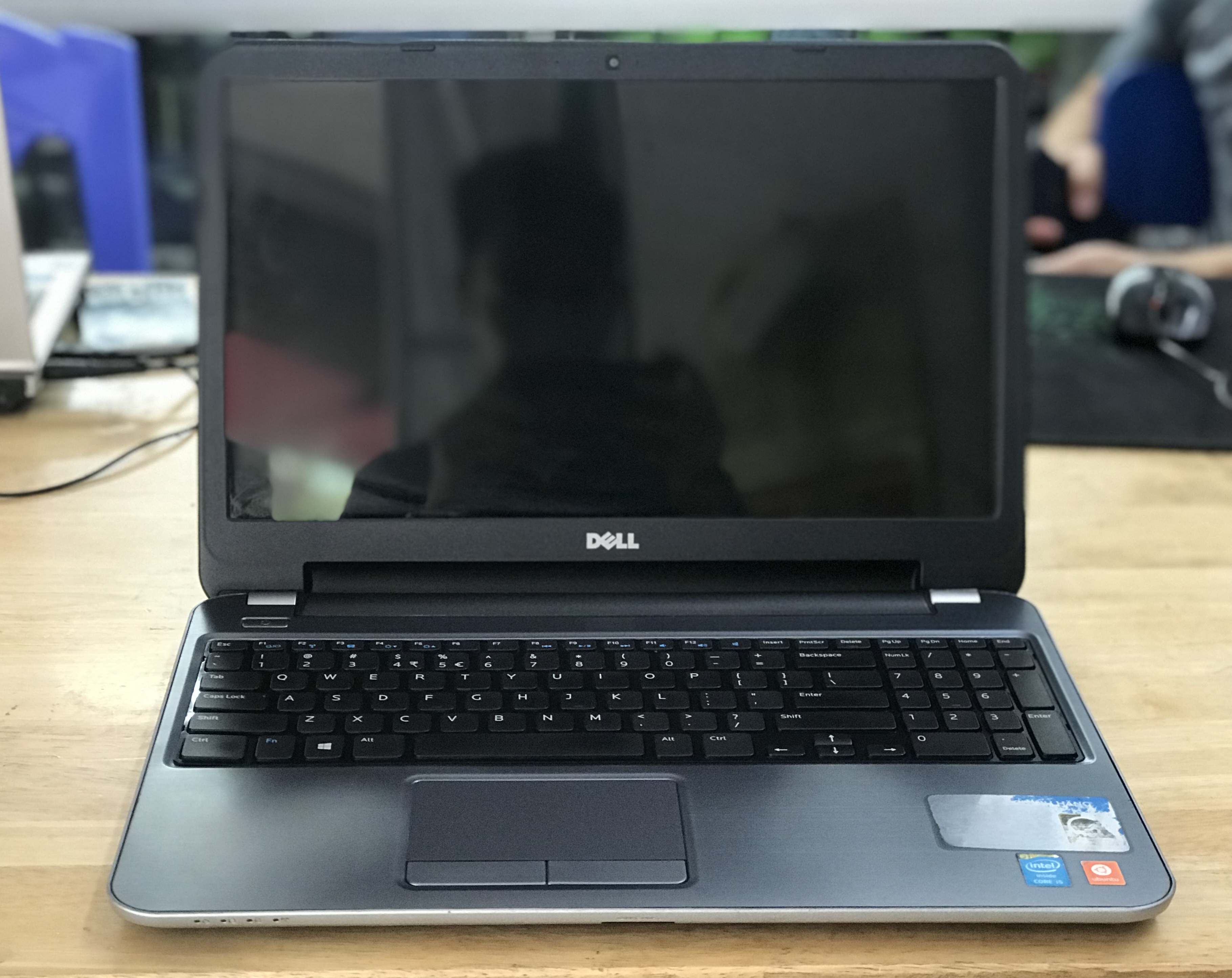 laptop dell inspiron 5537