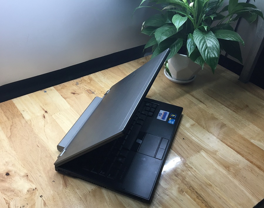 laptop Dell latitude E4310