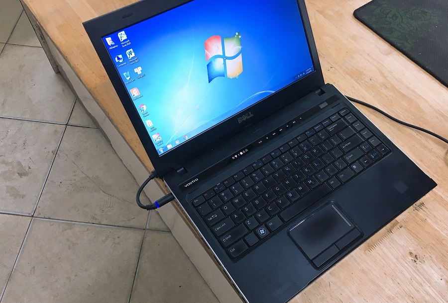 Laptop cũ dell vostro 3400