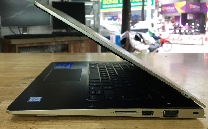 canh phai laptop cũ dell vostro 5468