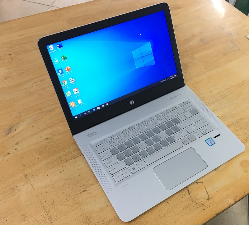 laptop cũ hp 13-d049tu