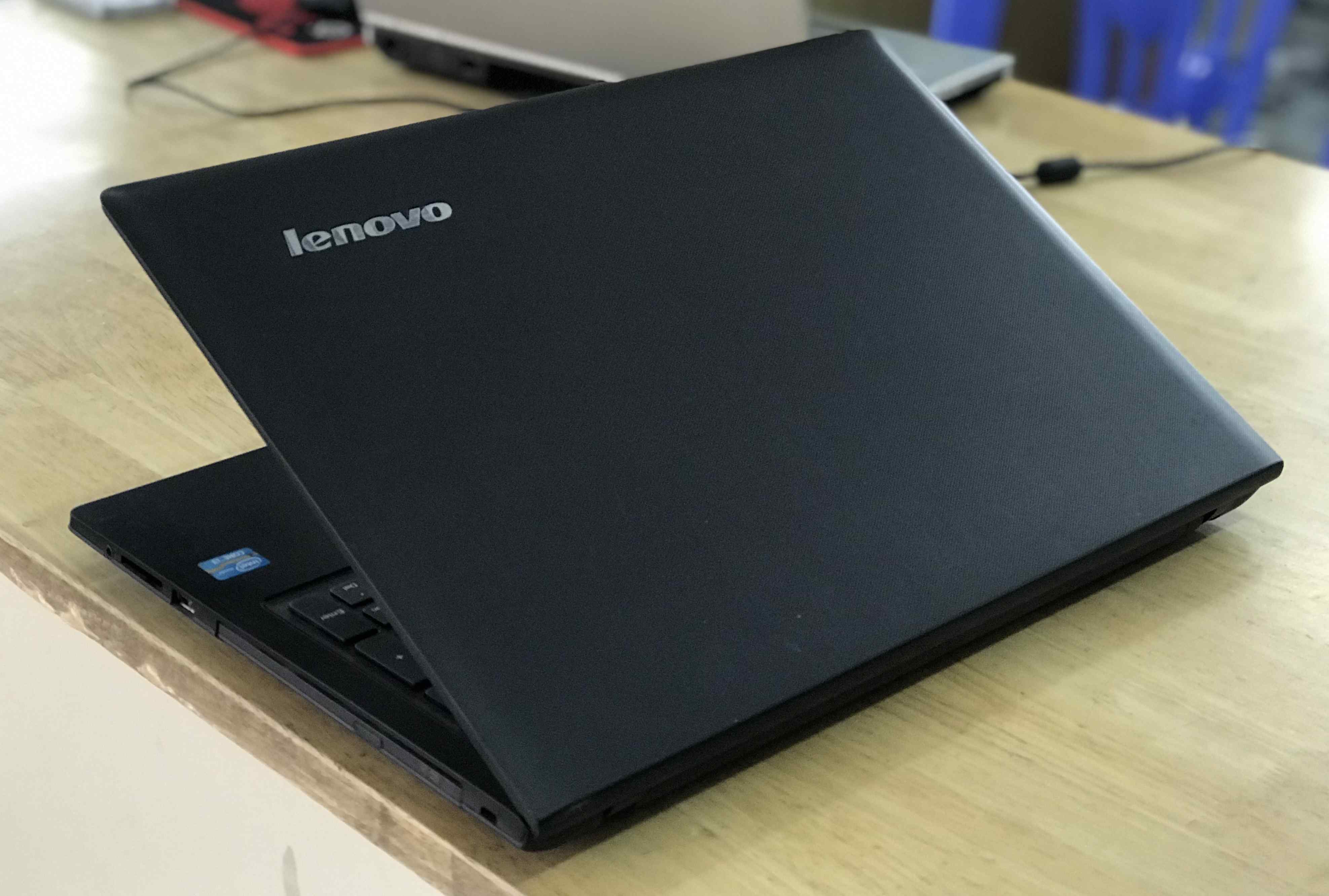 Ноутбук леново 500. Lenovo g700. Ноутбук Lenovo g500s. Леново 500 ноутбук. Ноутбук леново g505.