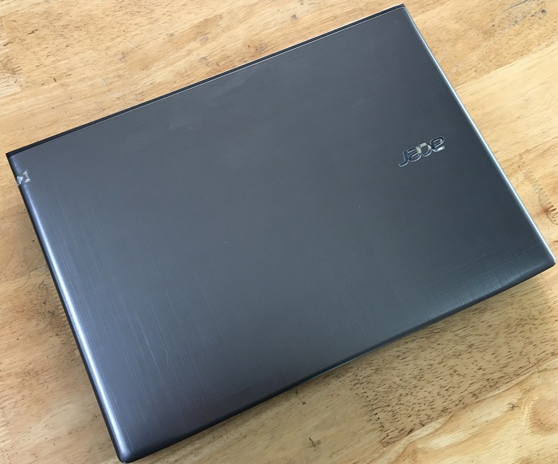 mat tren laptop acer E5-475