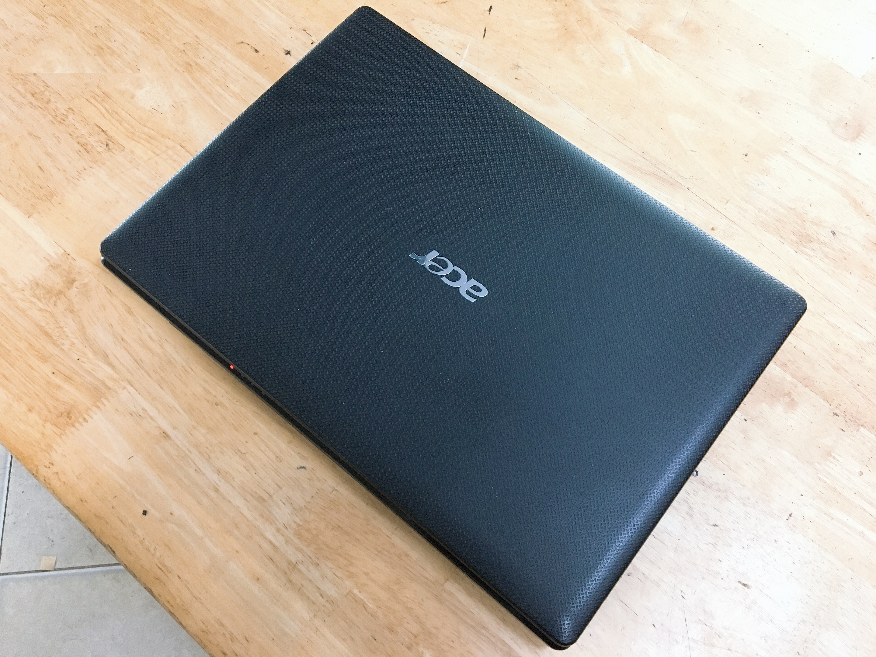 mặt trên laptop acer 4733