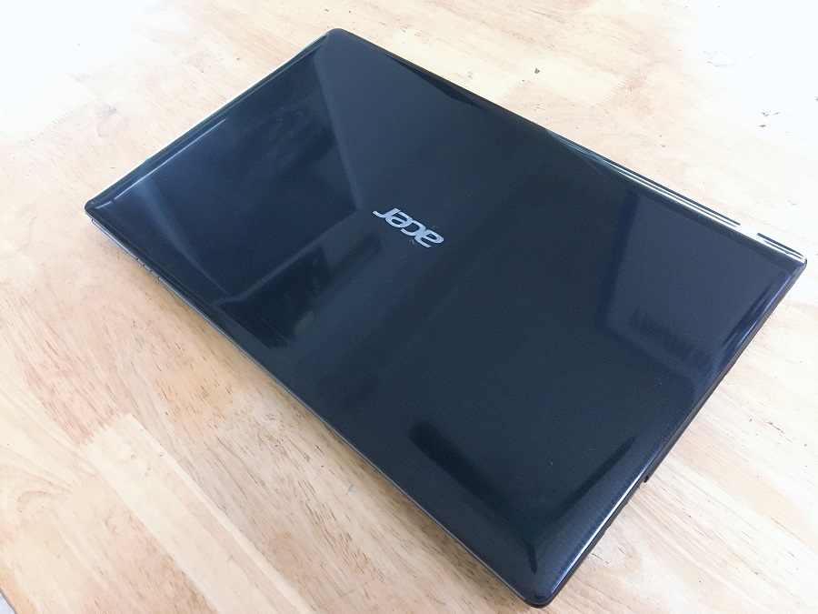 mặt trên laptop acer 5755