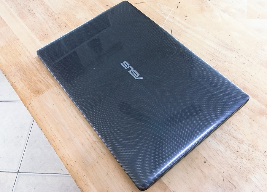 mặt trên laptop asus X450