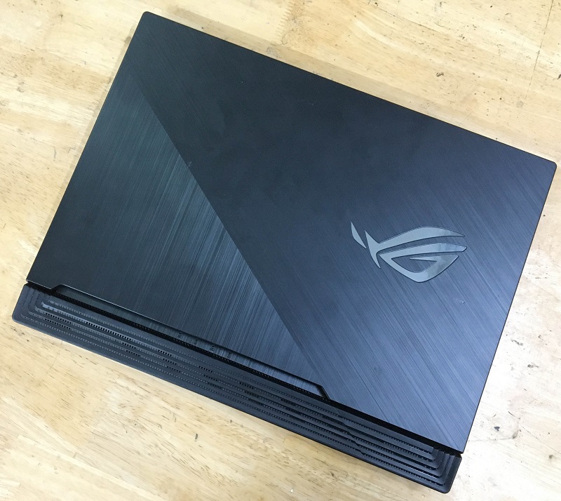 Asus gaming rog strix G531