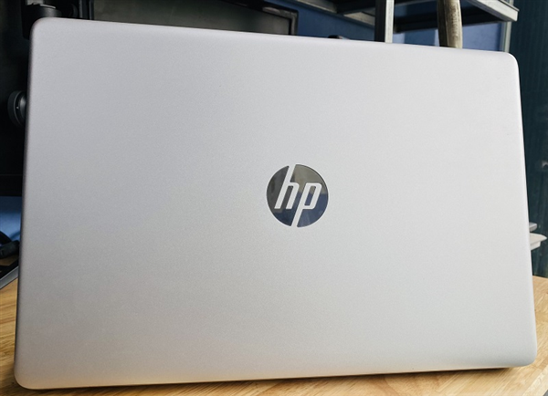 HP Laptop15s-du0062TU