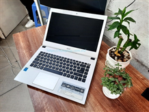 Laptop Acer Aspire E5 - 473 core i3