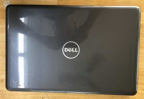 Vỏ laptop Dell inspiron 5567