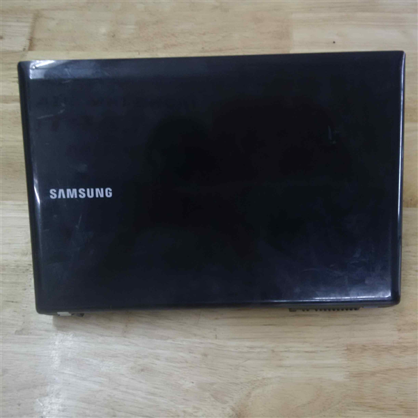 Vỏ laptop Samsung r439