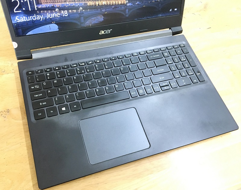 laptop acer aspire A715-41G